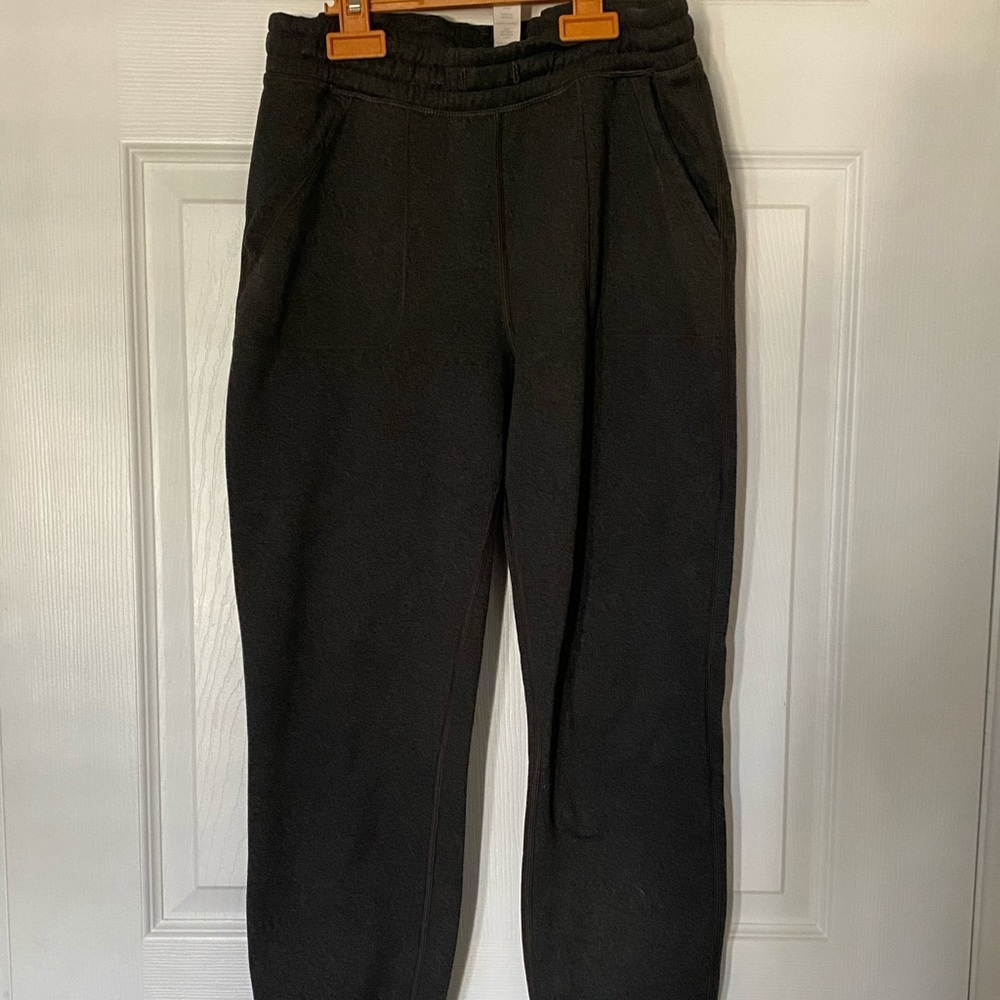 ivivva joggers!